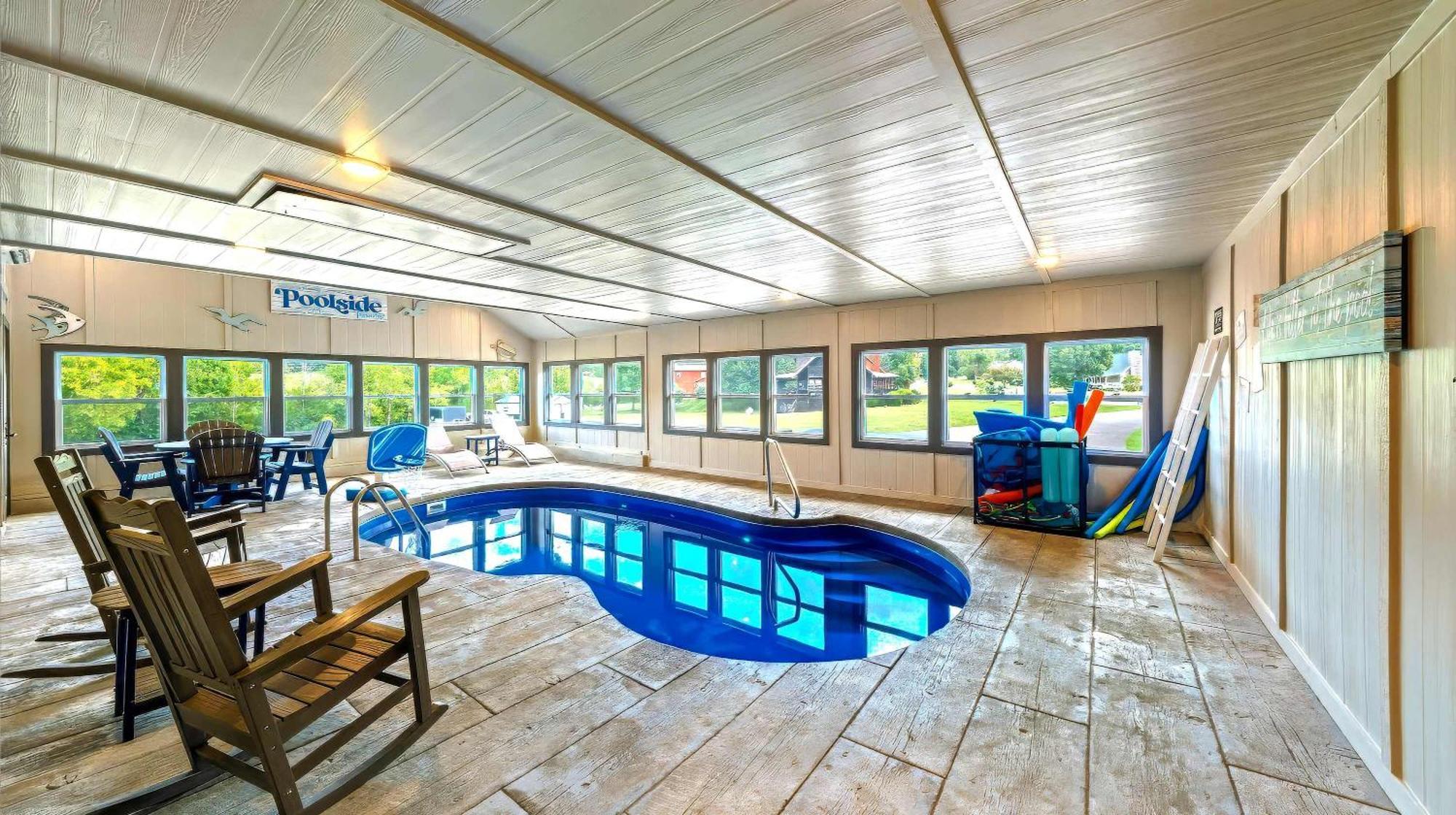 Poolside At Autumn Woods - Pool, Theater, Fireplace, Firepit, Arcade เซอเวียร์วีล ภายนอก รูปภาพ